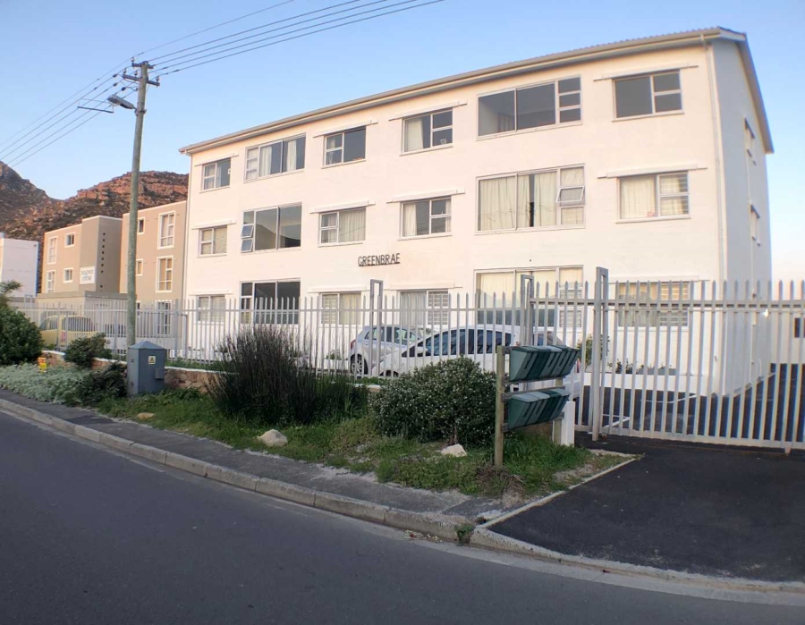 To Let 1 Bedroom Property for Rent in Fish Hoek Western Cape